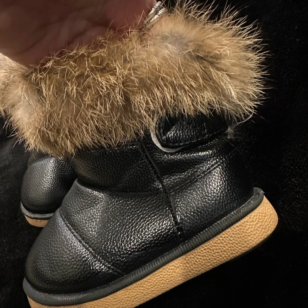 local childrens boutique warm black